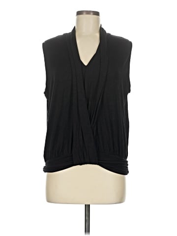 Amour Vert Sleeveless Blouse (view 1)