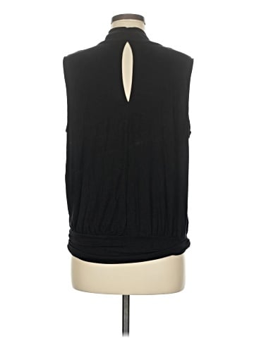 Amour Vert Sleeveless Blouse (view 2)
