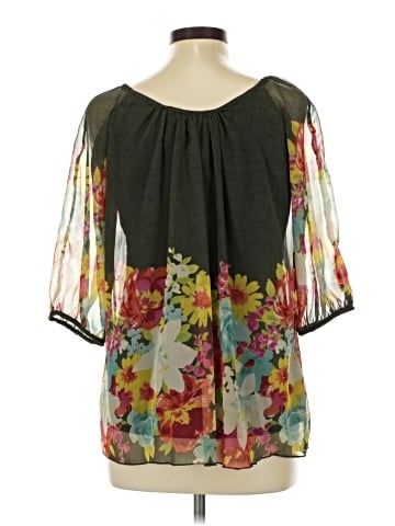 Lola P. Short Sleeve Blouse (view 2)