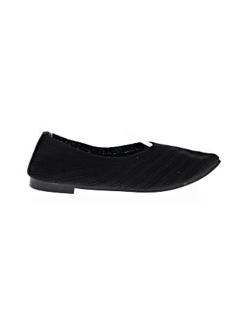 Unbranded Flats (view 1)