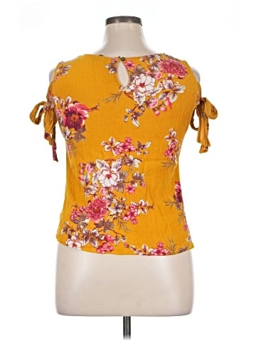 Bebop Short Sleeve Blouse (view 2)