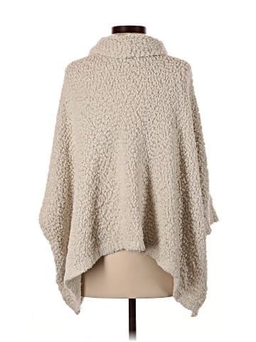 Romeo & Juliet Couture Poncho (view 2)