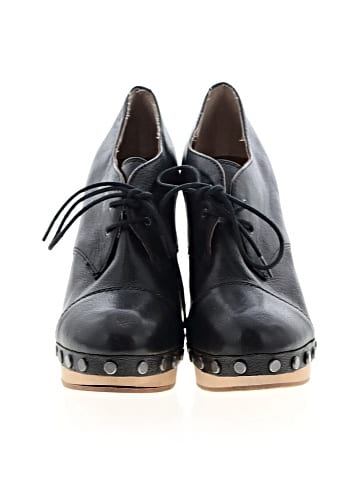 Cynthia Vincent Heels (view 2)