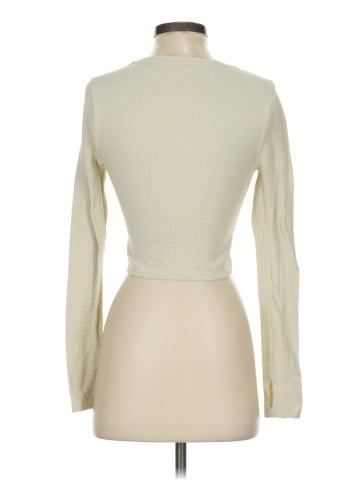 Devon Windsor Long Sleeve Turtleneck (view 2)
