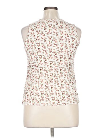 Free Kisses Sleeveless Button-Down Shirt (view 2)