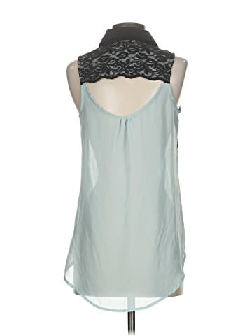 Studio Y Tank Top (view 2)