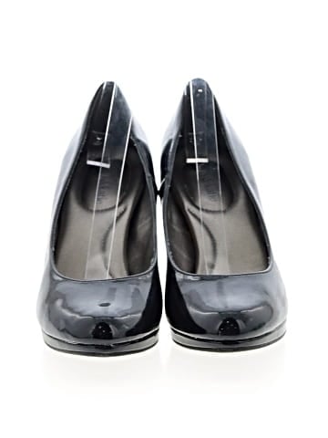 Kelly & Katie Heels (view 2)