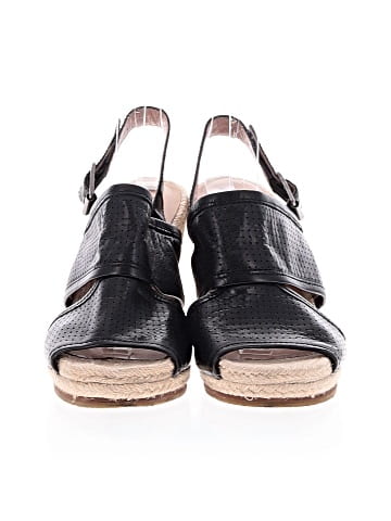 Biala Wedges (view 2)