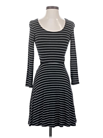 American Eagle Outfitters Casual Dress (view 1)