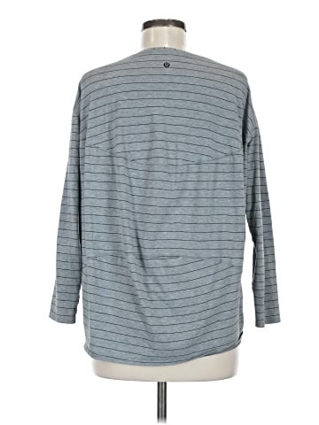 Lululemon Athletica 3/4 Sleeve T-Shirt (view 2)
