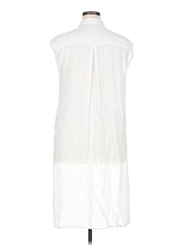 VERTIGO Sleeveless Blouse (view 2)