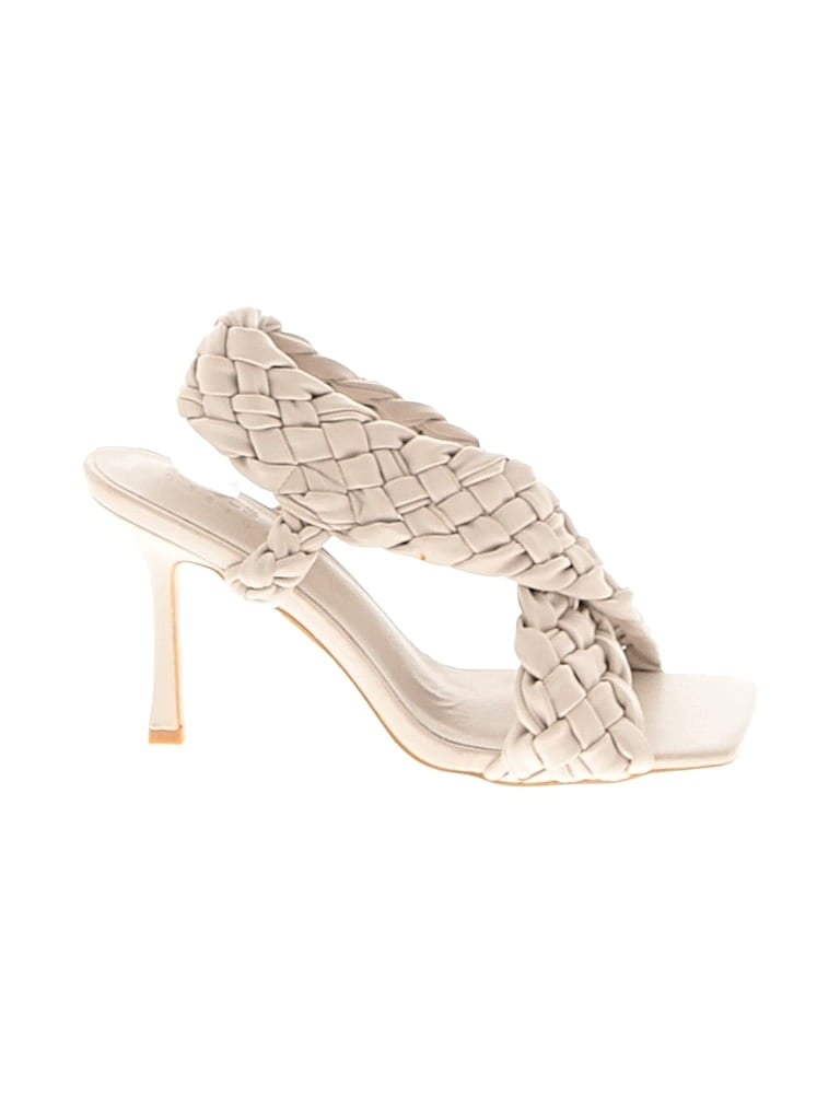 Pre-owned Asos Design Sandals In White