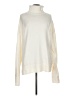 Old Navy Ivory Turtleneck Sweater Size L - photo 1