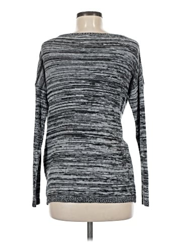 Old Navy - Maternity 3/4 Sleeve T-Shirt (view 2)