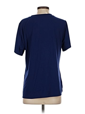Elizabeth & Clarke Short Sleeve T-Shirt (view 2)