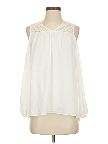 Hot In Hollywood Sleeveless Blouse (view 1)