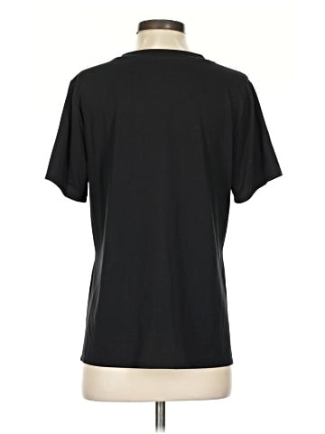 Elizabeth & Clarke Short Sleeve T-Shirt (view 2)