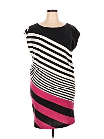 Sandra Darren Casual Dress (view 1)