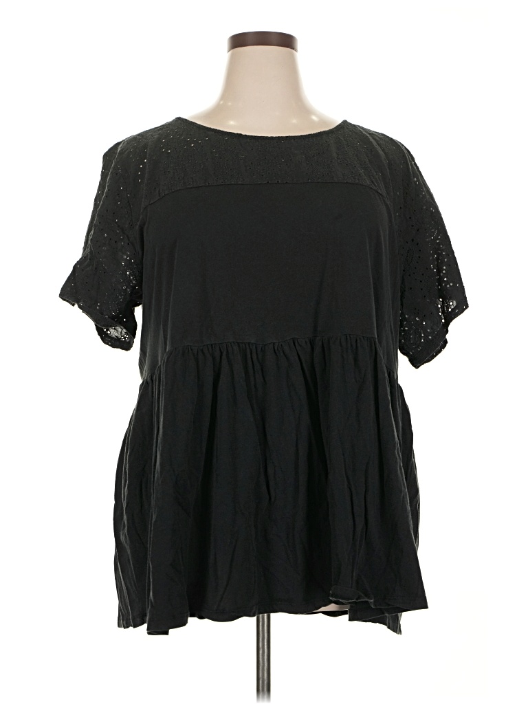 Pre-owned Torrid Short Sleeve Blouse In Black