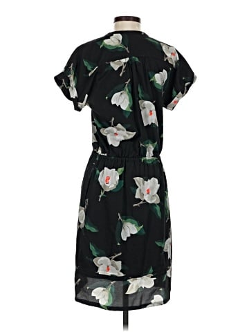 Banana Republic Casual Dress (view 2)