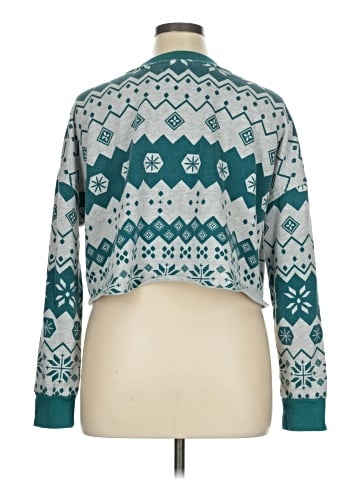colsie Pullover Sweater (view 2)