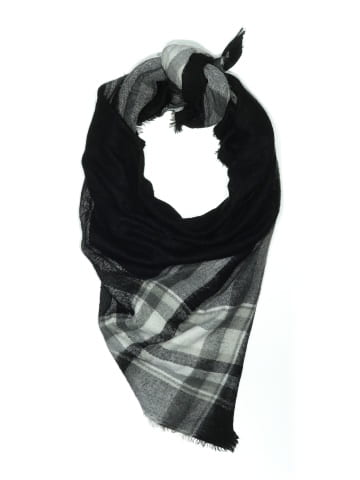 Zara Scarf (view 1)
