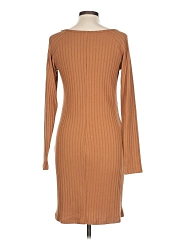 Old Navy Casual Dress (view 2)