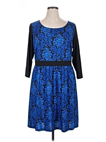 Isabel + Alice Casual Dress (view 1)