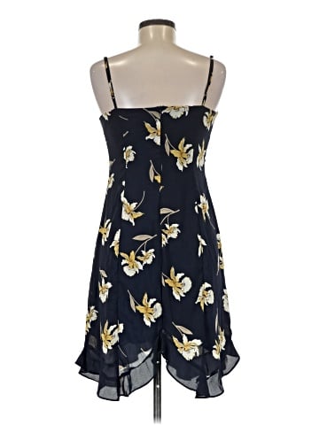 19 Cooper Casual Dress (view 2)