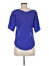Aaron Ashe Blue Short Sleeve Blouse Size MedEstimated - photo 2