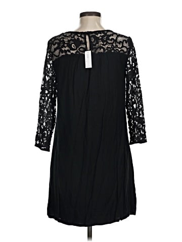 Old Navy Casual Dress (view 2)