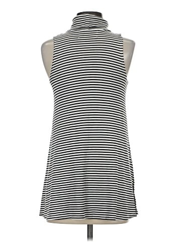 Puella Sleeveless T-Shirt (view 2)