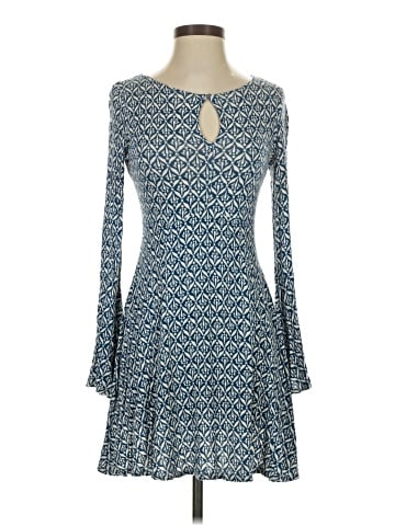 Xhilaration Casual Dress (view 1)