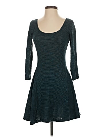 American Eagle Outfitters Casual Dress (view 1)