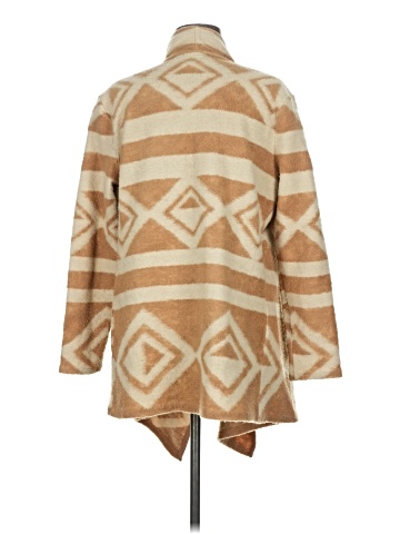 Bar III Poncho (view 2)