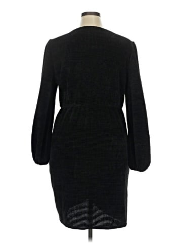 Simplee Cocktail Dress (view 2)