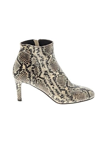 Attilio Giusti Leombruni Ankle Boots (view 1)