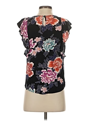 14th & Union Sleeveless Blouse (view 2)