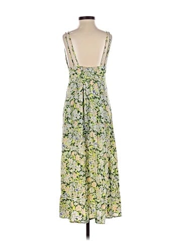 Urban Outfitters Casual Dress (view 2)