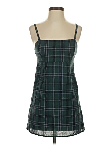 Urban Outfitters Casual Dress (view 1)