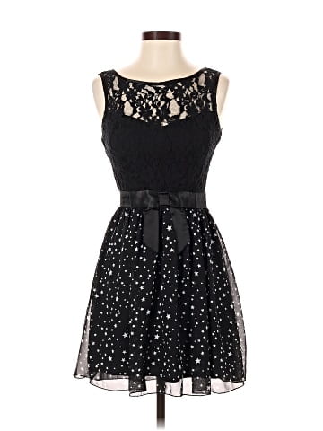 B. Smart Cocktail Dress (view 1)