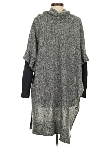 Quinn Poncho (view 2)
