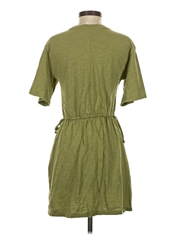 Old Navy Casual Dress (view 2)