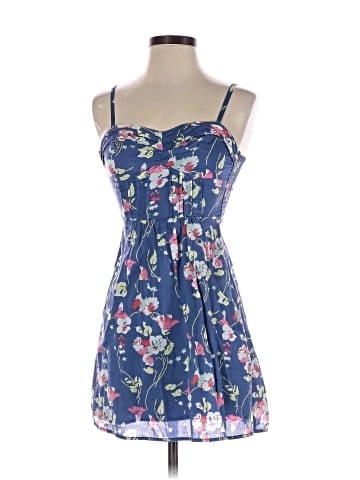 American Eagle Outfitters Casual Dress (view 1)