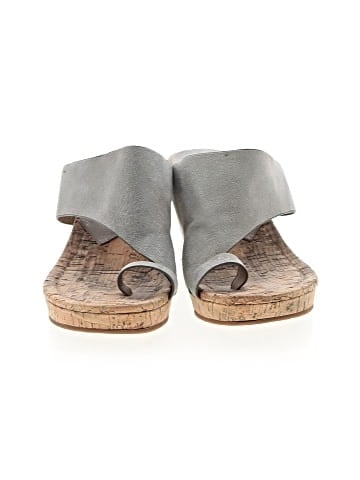 Donald J Pliner Wedges - back