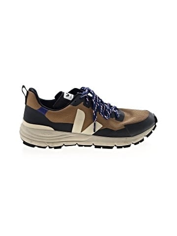 VEJA Sneakers (view 1)