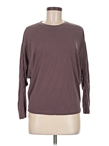 Lululemon Athletica 3/4 Sleeve T-Shirt (view 1)