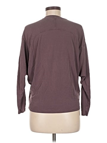 Lululemon Athletica 3/4 Sleeve T-Shirt (view 2)