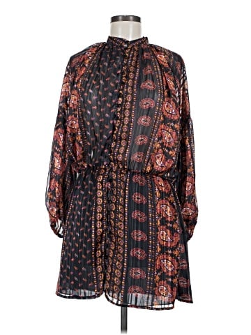 Goodnight Macaroon Casual Dress (view 1)