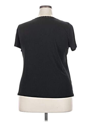 Free Kisses Short Sleeve Top (view 2)